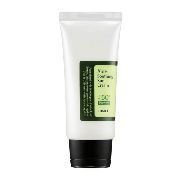 COSRX Aloe Soothing Sun Cream SPF 50+ PA+++ i vit tub med svart kork – solkräm med aloe vera som skyddar och lugnar huden.