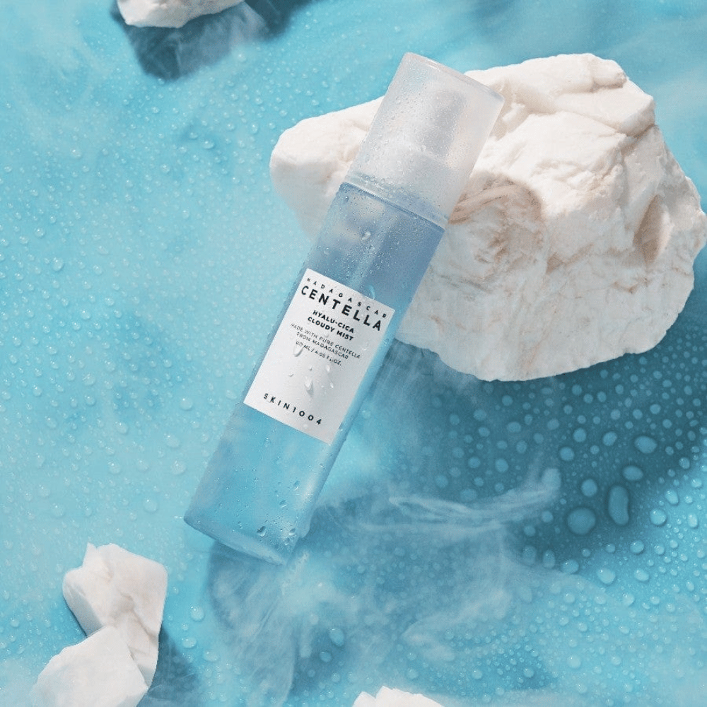 SKIN1004 Madagascar Centella Hyalu-Cica Cloudy Mist 120 ml – moisturizing face mist with centella asiatica and hyaluronic acid in a humid environment
