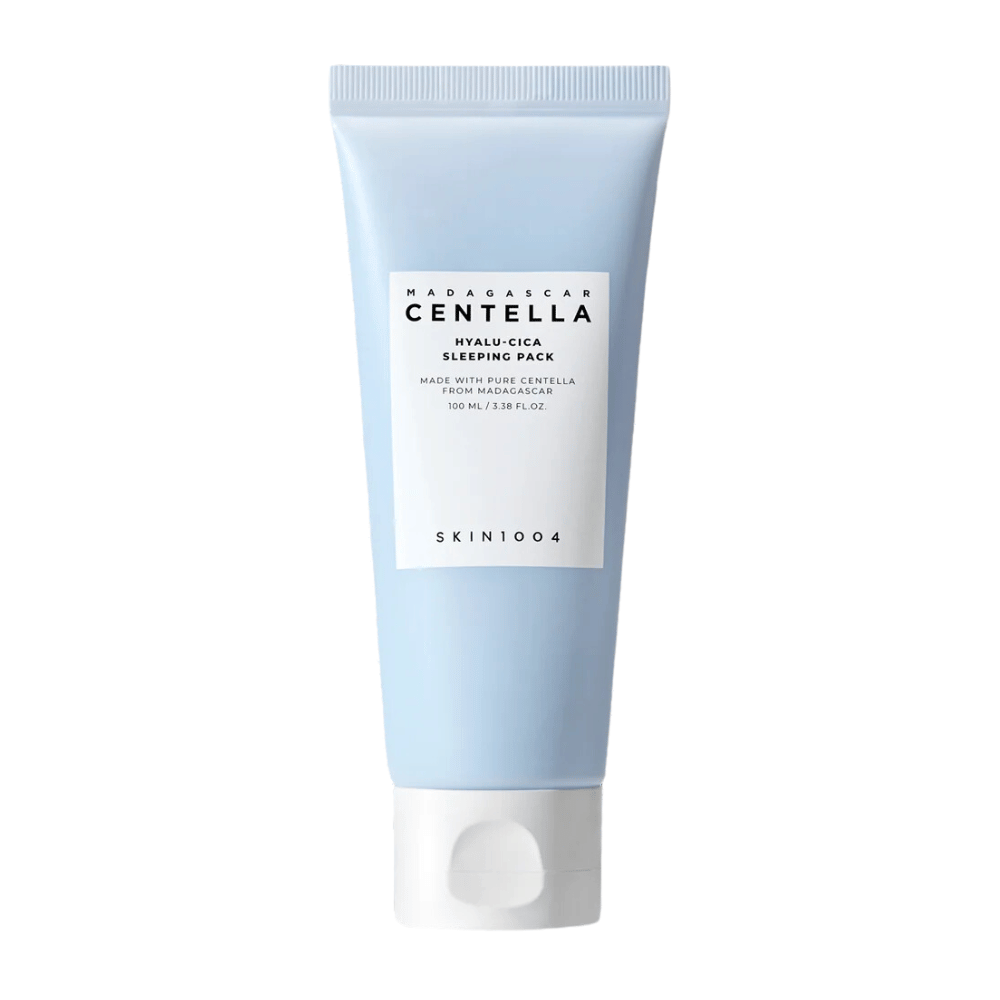 The image shows "Madagascar Centella Hyalu-Cica Sleeping Pack" in a 100 ml tube from SKIN1004, a skincare product for overnight use.