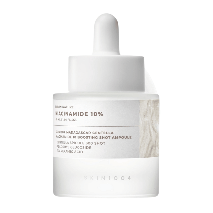 SKIN1004 Madagascar Centella Niacinamide 10 Boosting Shot Ampoule standing on a white background – high-concentrated niacinamide serum for clearer skin, radiance, and balanced sebum production.