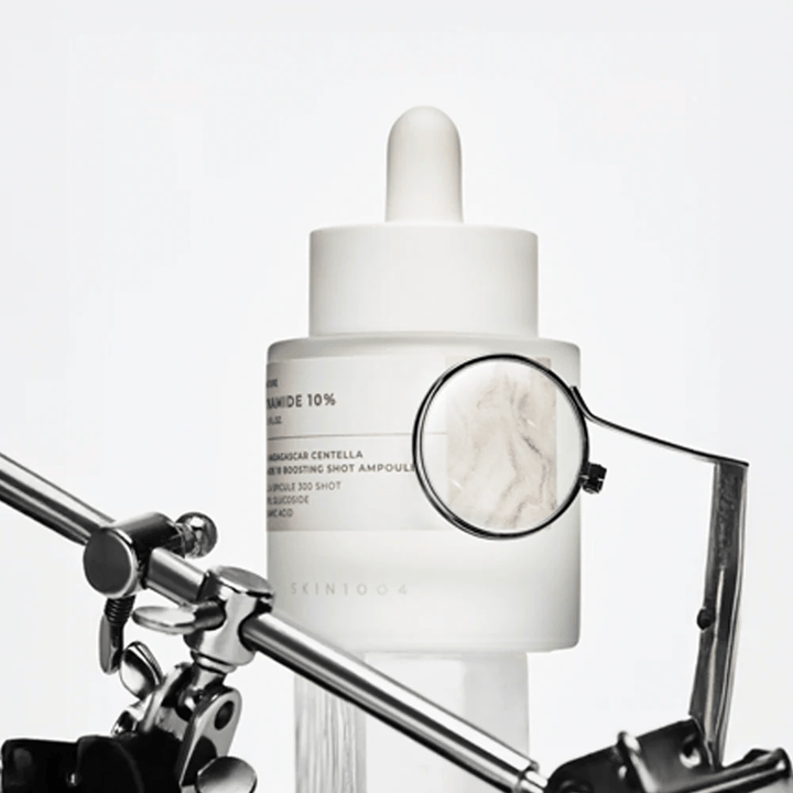 Detail image of SKIN1004 Madagascar Centella Niacinamide 10 Boosting Shot Ampoule highlighting ingredient focus and active formula for clearer skin and even skin texture.