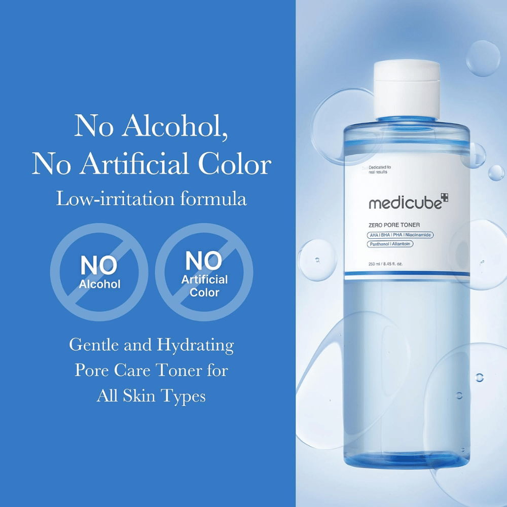 Medicube Zero Pore Toner 250 ml, hydrating facial toner without alcohol and artificial colorants. Blue bottle with water bubbles.