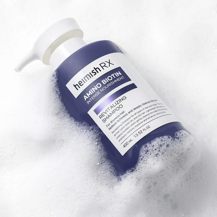 Heimish RX Amino Biotin Revitalizing Shampoo 400 ml i skum – näringsrikt schampo för torrt hår som rengör skonsamt och återfuktar hårbotten.