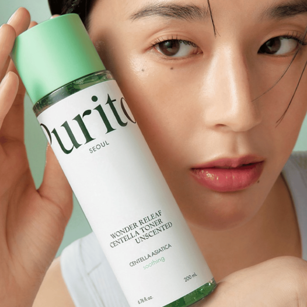 Purito Wonder Releaf Centella Toner Unscented is a gentle toner that moisturizes and soothes the skin with the help of Centella Asiatica. Fragrance-free and ideal for sensitive skin, this toner helps to balance the skin's moisture barrier and reduces irritation.